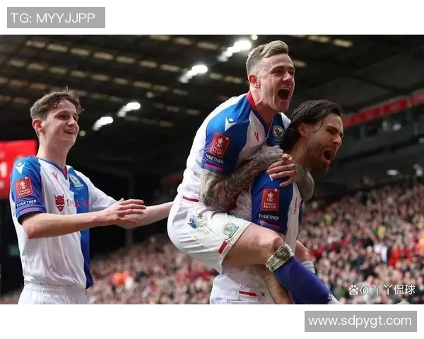 西布朗迎战布莱克本争夺英冠积分榜重要位置的关键之战